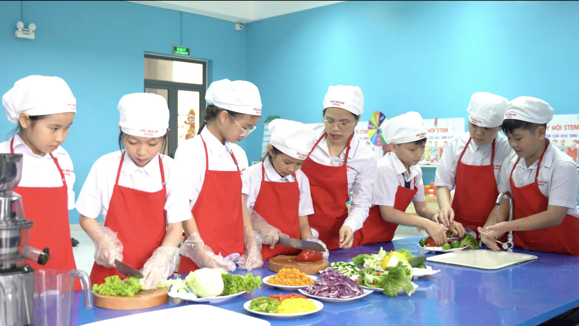 Lớp học nấu ăn-Ảnh D.H