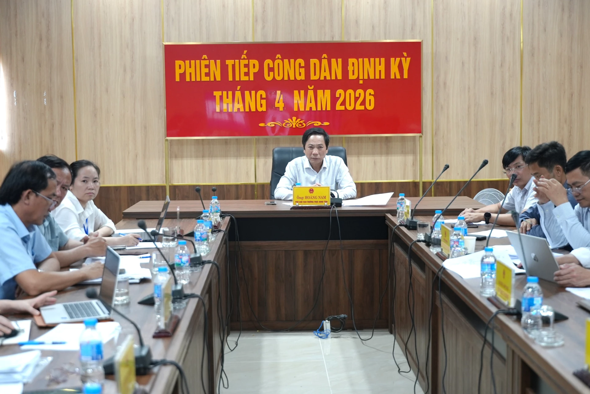 Đồng chí Hoàng Nam, Phó Chủ tịch Thường trực UBND tỉnh cùng chủ trì phiên tiếp công dân của đồng chí Chủ tịch UBND tỉnh - Ảnh: T.Đ