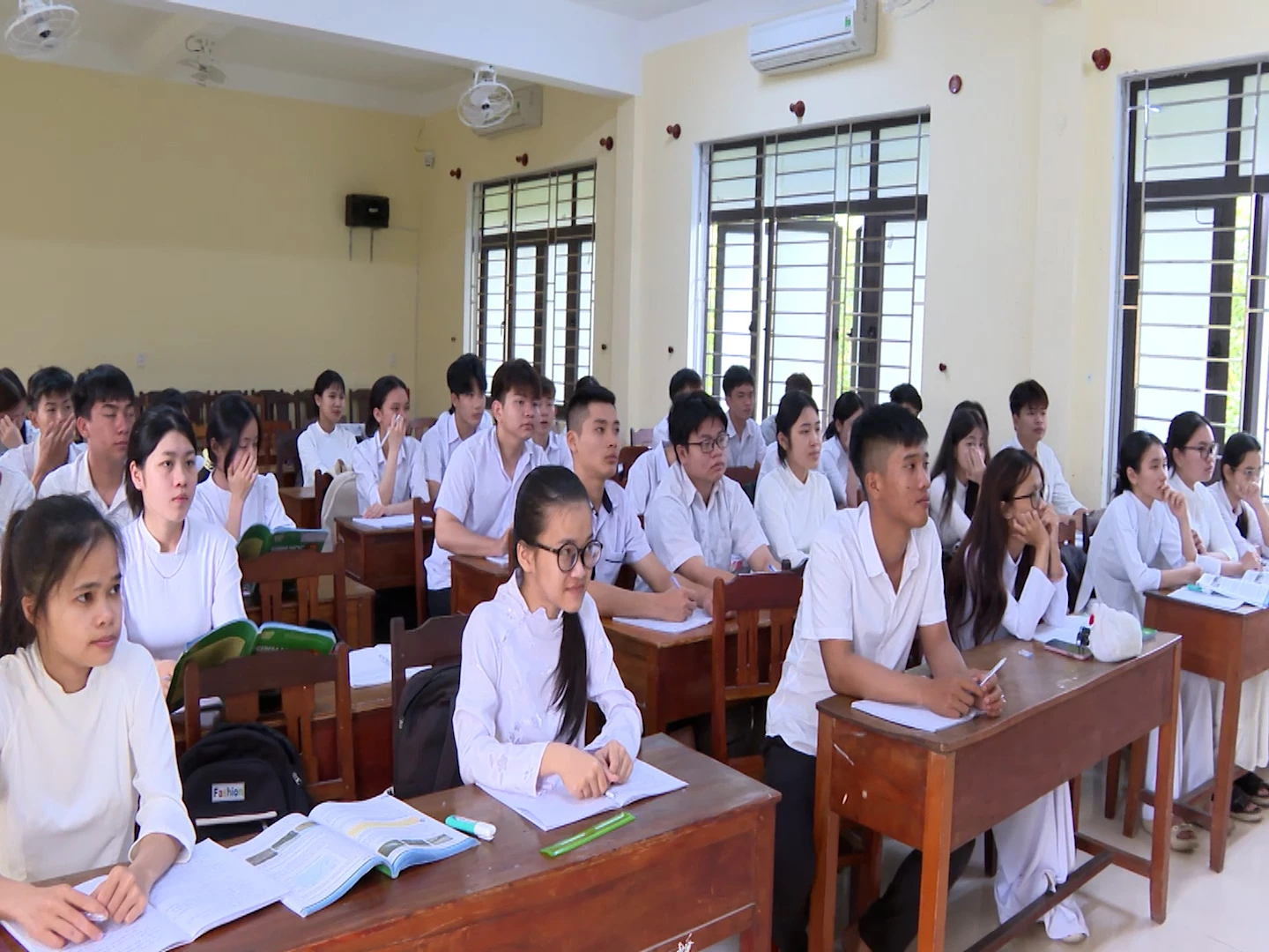 Chất lượng dạy học văn hóa ở Trung tâm Giáo dục thường xuyên tỉnh từng bước được nâng lên- Ảnh: B.C