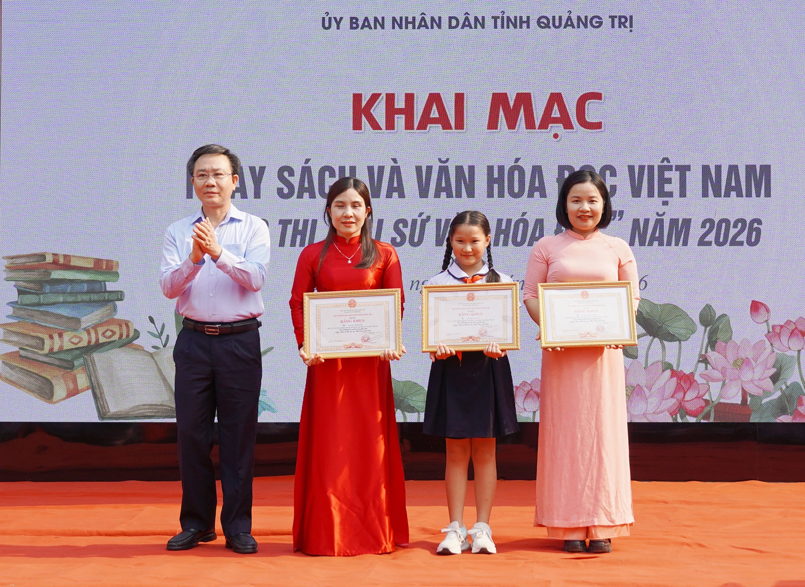 cắt băng khai mạc Ngày Sách và Văn hóa đọc Việt Nam và phát động cuộc thi “Đại sứ văn hóa đọc” tỉnh Quảng Trị năm 2026
