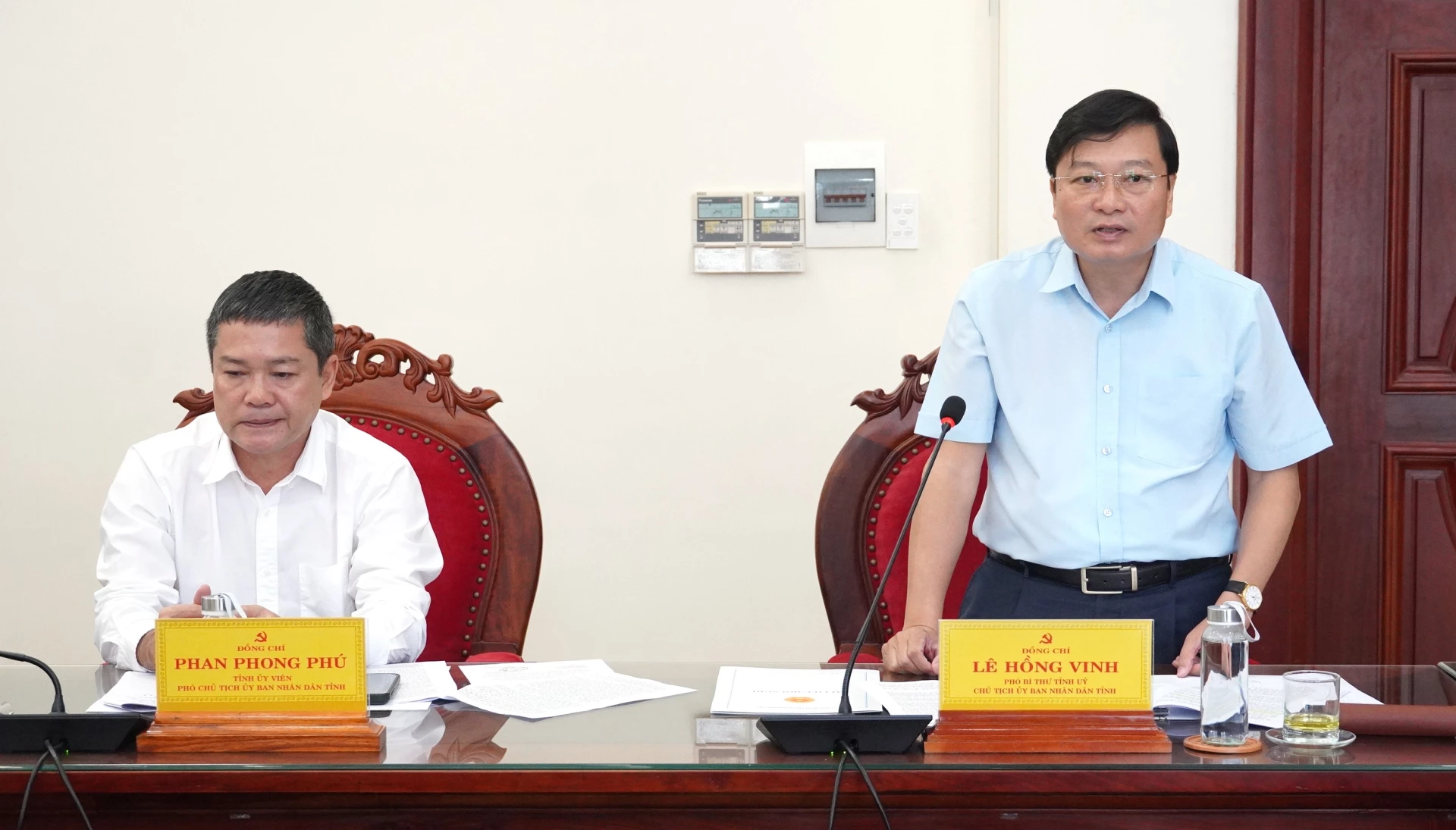 Đồng chí Lê Hồng Vinh, Chủ tịch UBND tỉnh phát biểu tại buổi làm việc - Ảnh: Q.V