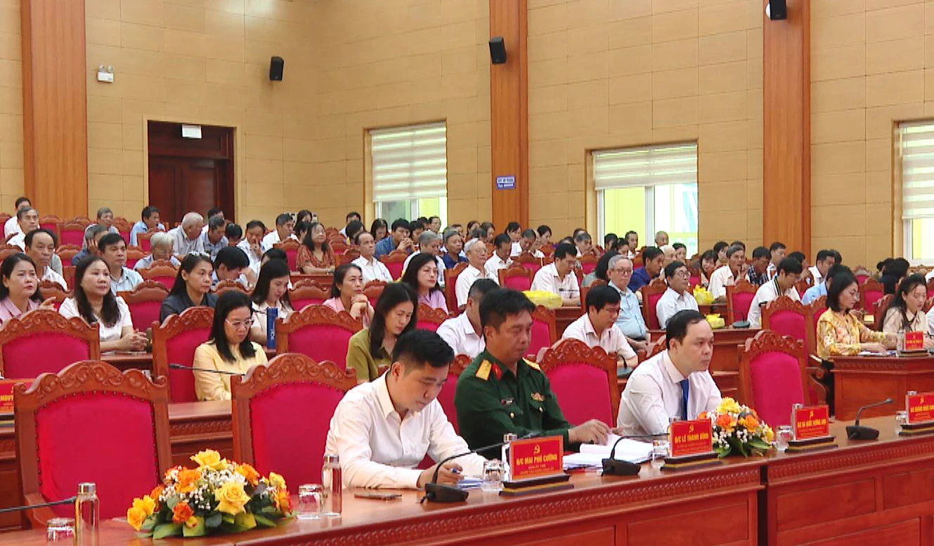 Các đại biểu dự hội nghị - Ảnh: H.Tr.