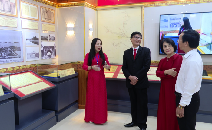 Gìn giữ ký ức từ những trang tư liệu