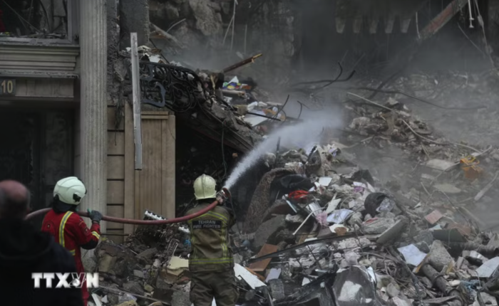 Tổng thống Mỹ Donald Trump cho rằng Iran có thể bắt đầu tái thiết