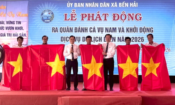 Xã Bến Hải phát động ra quân đánh cá vụ Nam và khởi động dịch vụ du lịch biển năm 2026