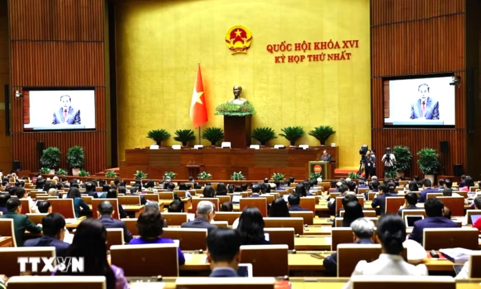 Hôm nay, Quốc hội khóa XVI bàn về chống lãng phí, thuế xăng dầu và nhiên liệu bay