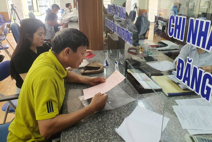 Thông tin tiếp bài 'Bảo vệ quyền lợi hợp pháp cho công dân': UBND phường Đồng Sơn đã trao “sổ đỏ” cho công dân