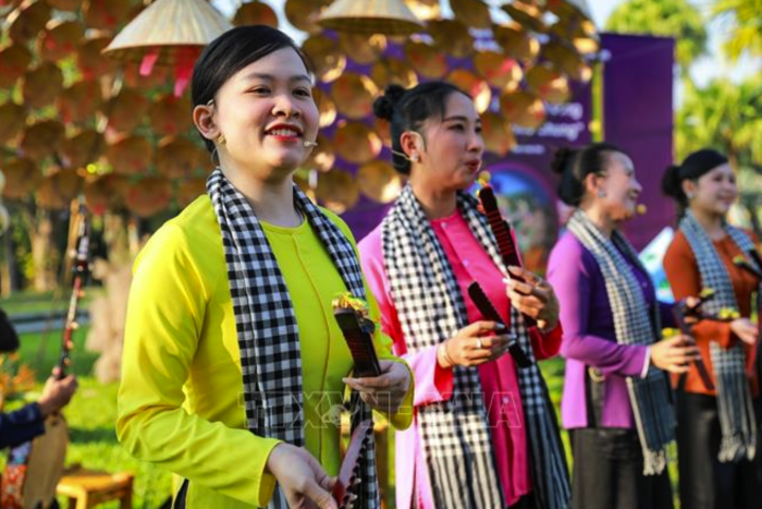 Tổ chức Hội thảo khoa học quốc gia về phát triển văn hóa Việt Nam trong kỷ nguyên mới