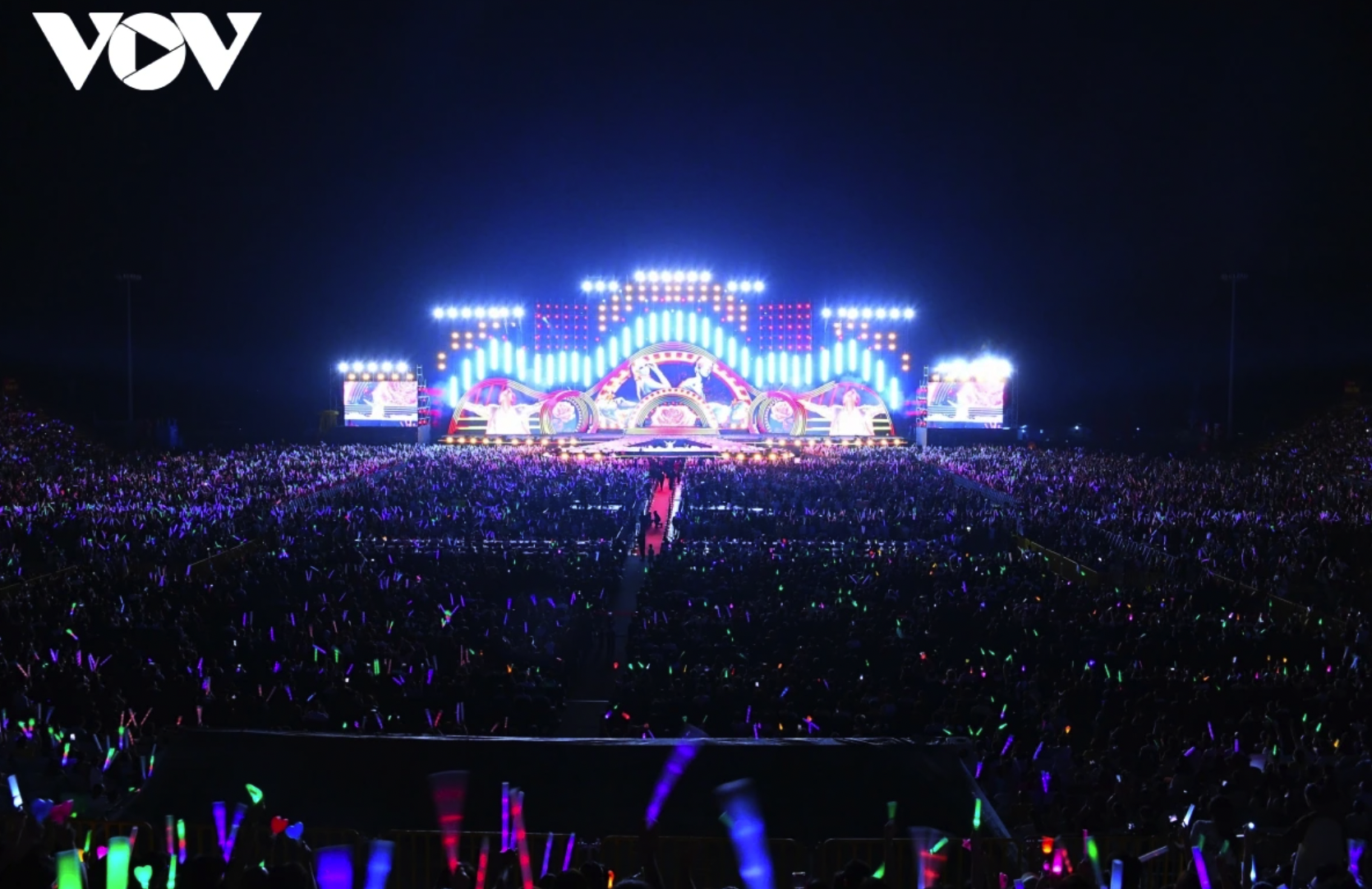 Hàng chục nghìn khán giả tham dự Chương trình Thanh âm kỷ nguyên mới