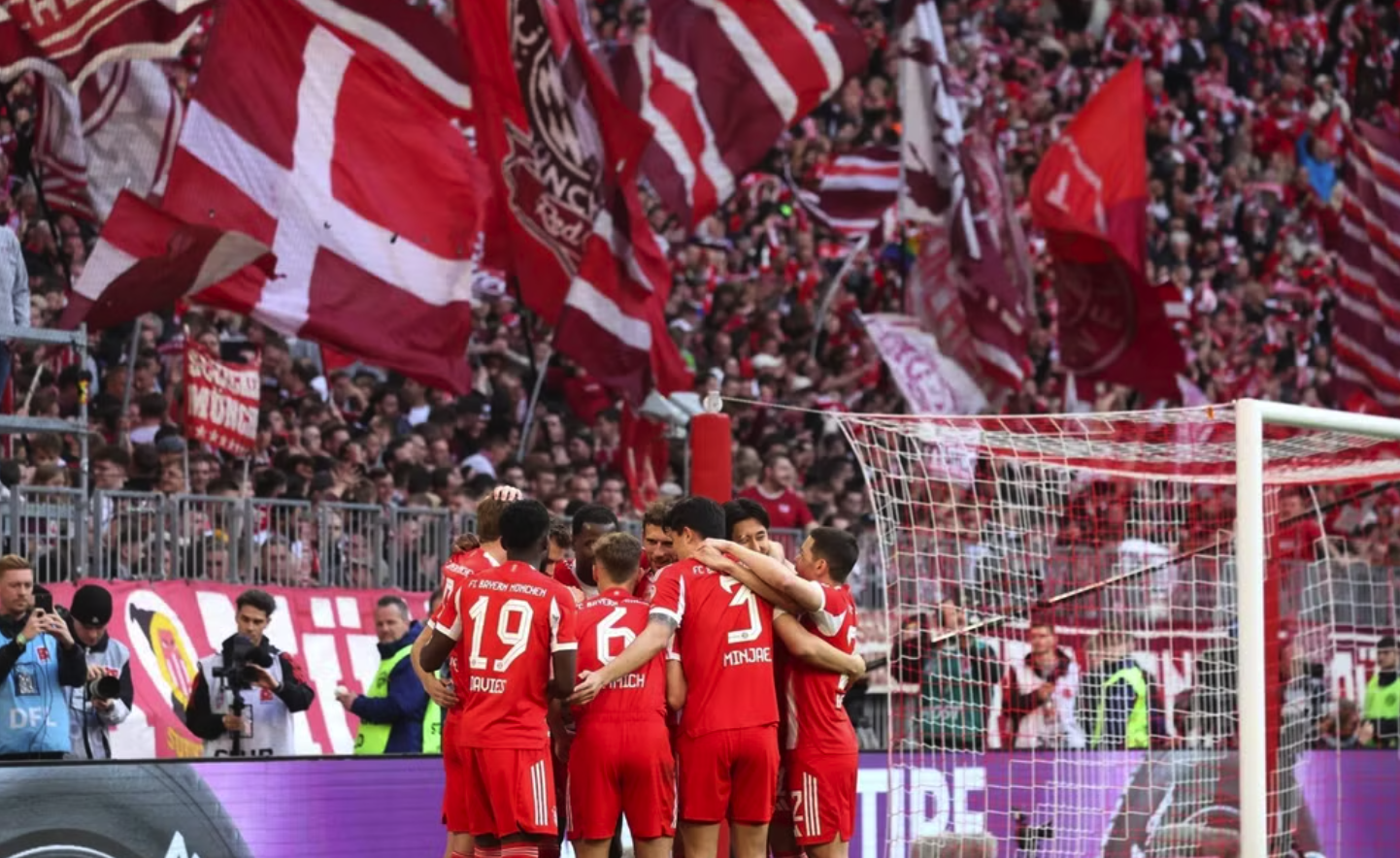 Bayern có mùa giải ấn tượng và đang hướng đến cú ăn ba ở mùa này.