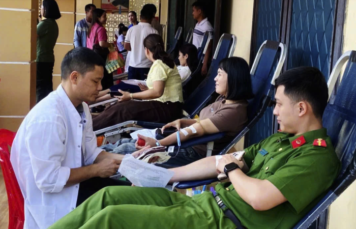 Tiếp nhận hơn 230 đơn vị máu trong Ngày toàn dân hiến máu tình nguyện