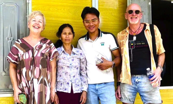 Người mở lối du lịch ở Ván Ri