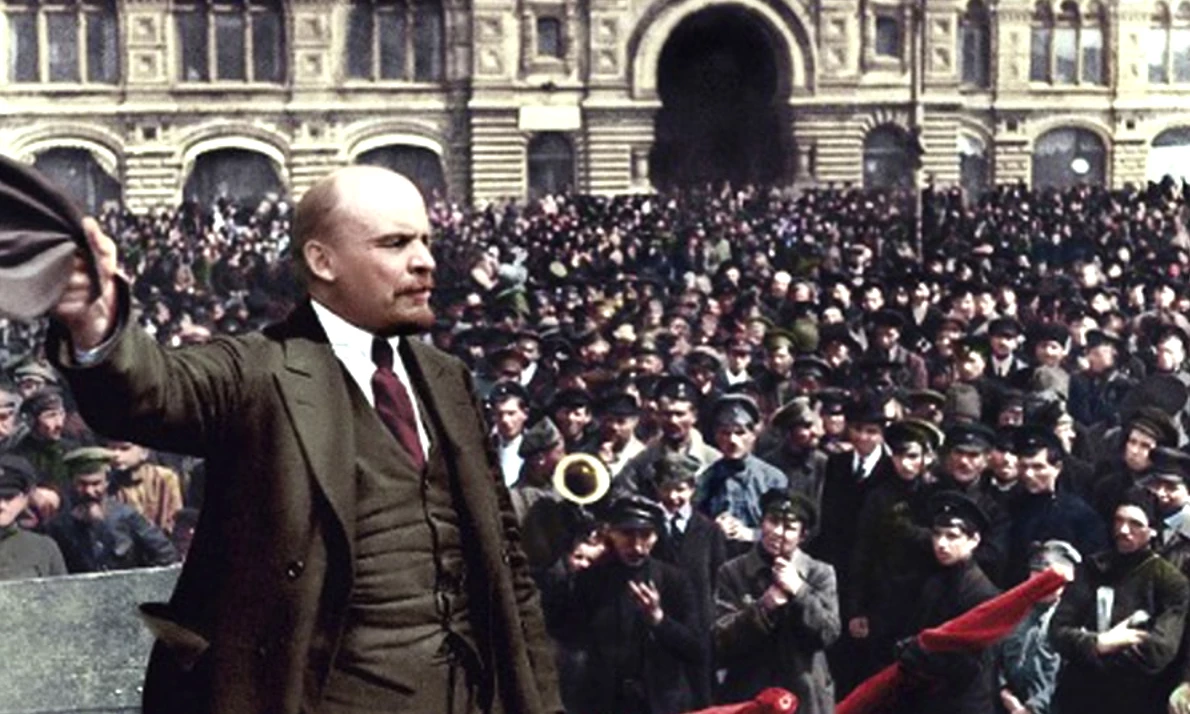 V.I.Lênin-nhà tư tưởng vĩ đại, nhà lý luận chính trị kiệt xuất, lãnh tụ lỗi lạc của giai cấp công nhân và nhân dân lao động toàn thế giới. Ảnh tư liệu