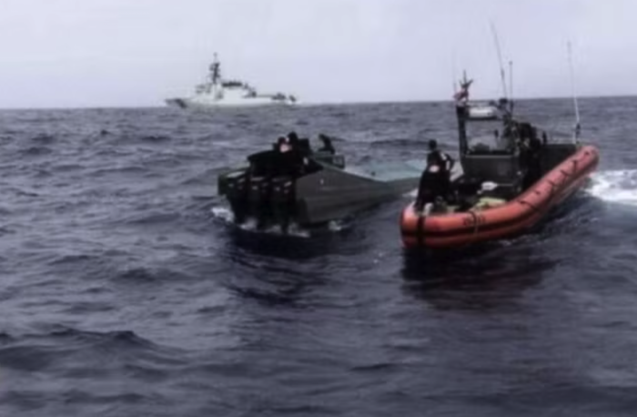 Mỹ tiếp tục không kích tàu tình nghi buôn bán ma túy