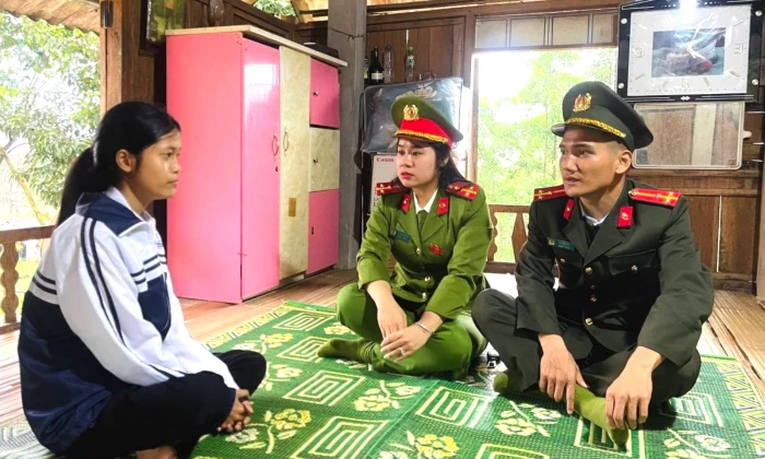 'Bông hồng thép' giữa đại ngàn Trường Sơn