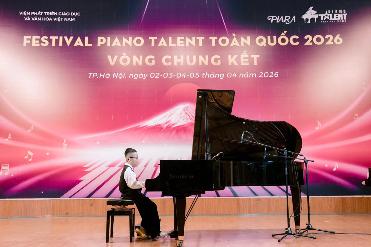 Bùi Thiện Phú biểu diễn tại Festival Piano Talent toàn quốc-Ảnh: NVCC
