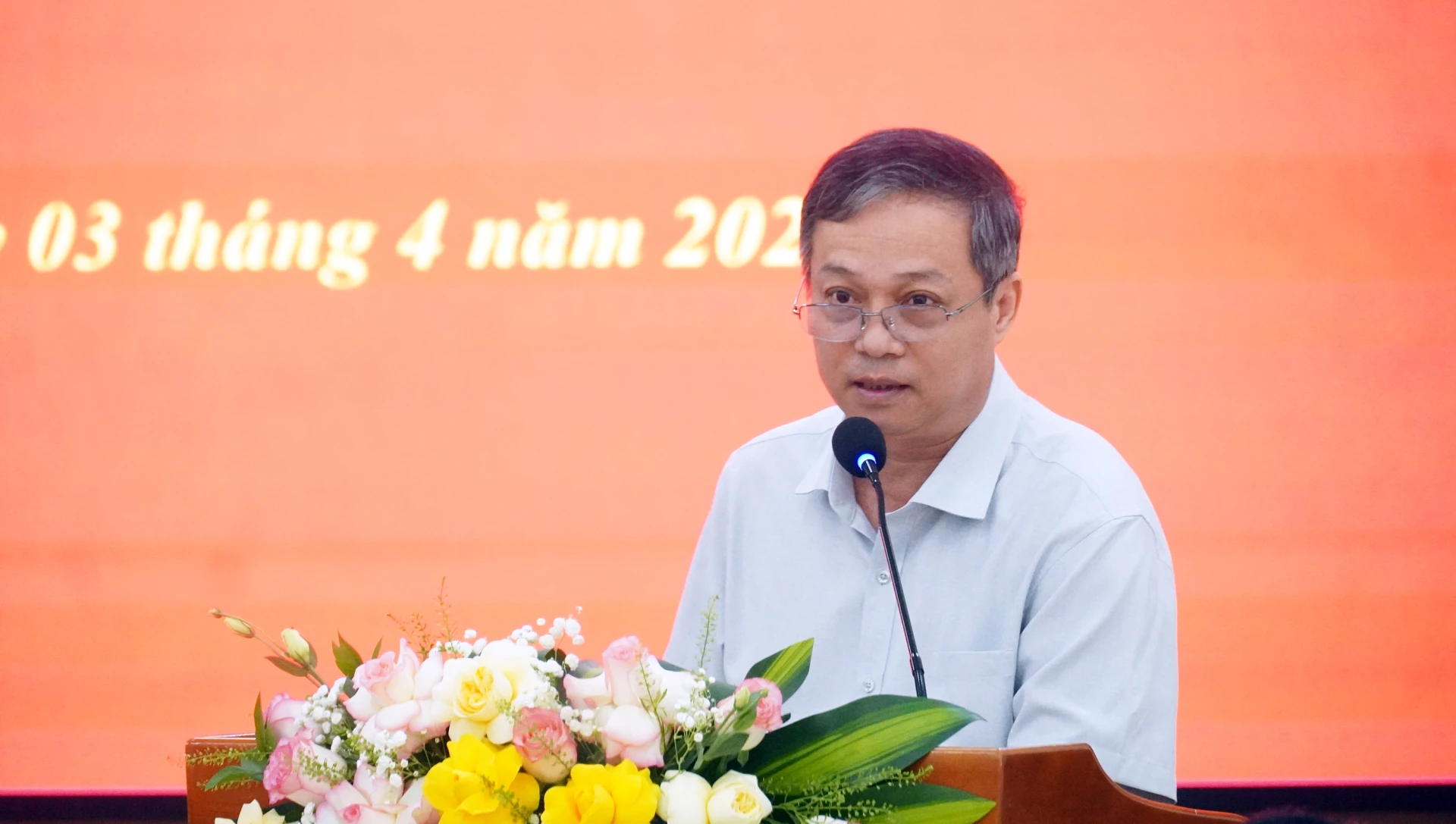 Thảo luận tại hội nghị, các đại biểu thống nhất cao với nội dung các báo cáo; đồng thời phân tích những kết quả nổi bật, chỉ ra khó khăn, vướng mắc và đề xuất nhiều giải pháp nhằm thực hiện hiệu quả nhiệm vụ quý II và năm 2026, tạo nền tảng quan trọng cho cả nhiệm kỳ.