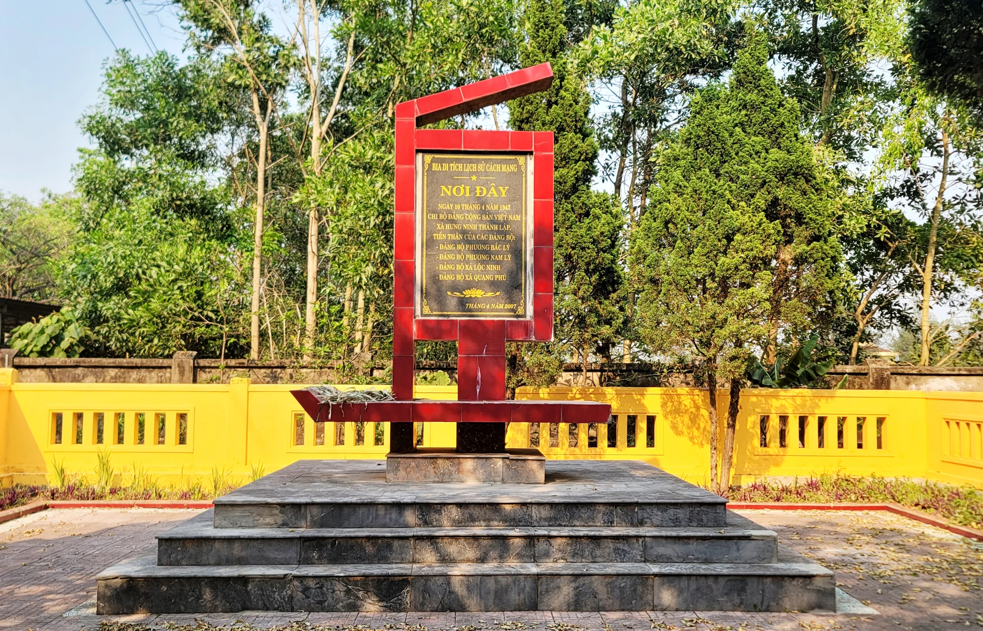 Khu di tích nơi thành lập Chi bộ Đảng Hưng Ninh - Ảnh: T.L