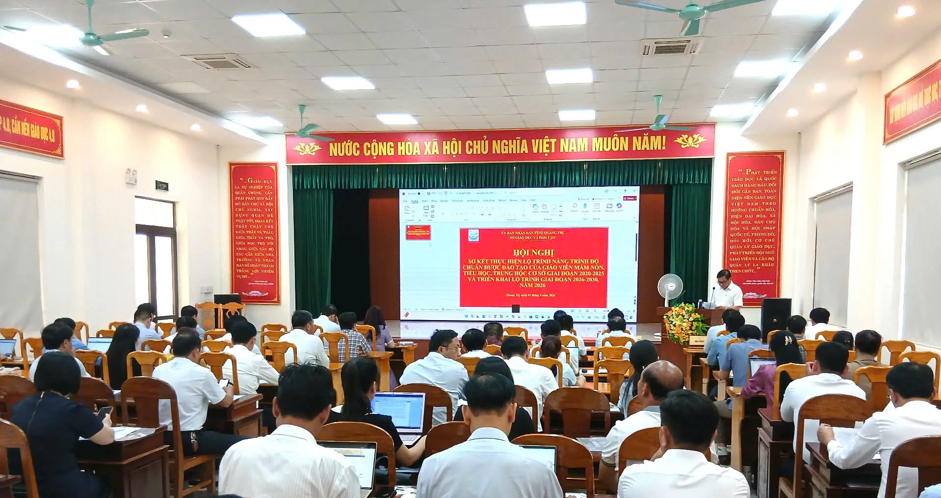 Quang cảnh hội nghị - Ảnh: H.Đ