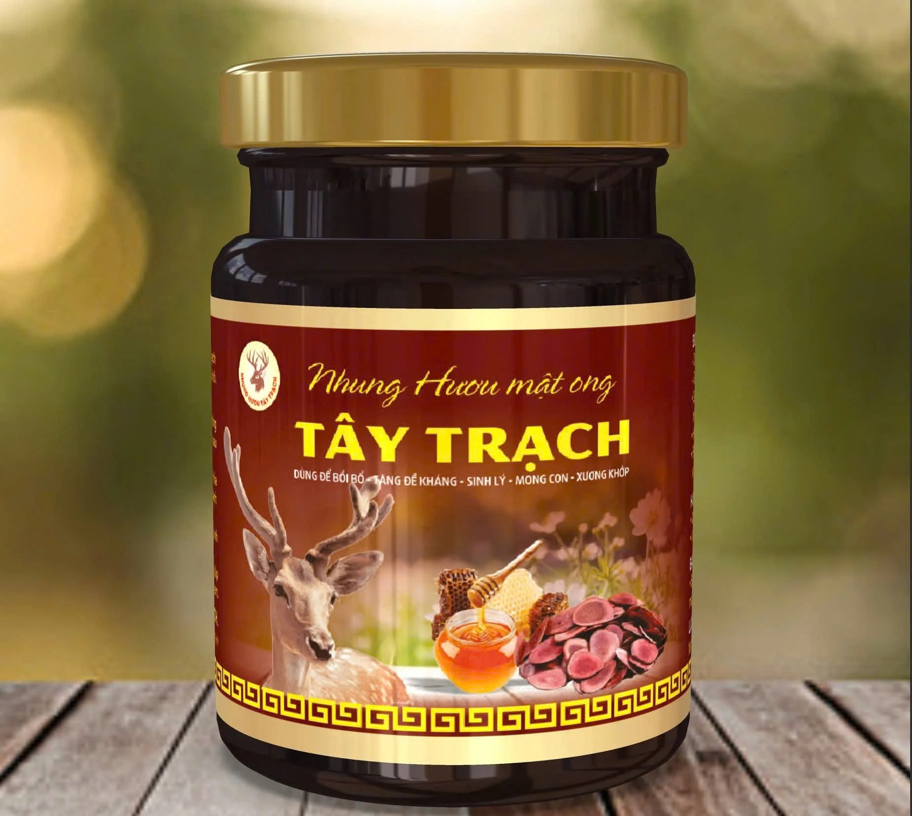 Hợp tác xã Chăn nuôi Tây Trạch phấn đấu xây dựng sản phẩm OCOP nhung hươu mật ong trong năm 2026 - Ảnh: L.M