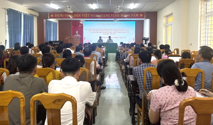 Tăng tốc ôn tập, nâng cao chất lượng giáo dục trung học