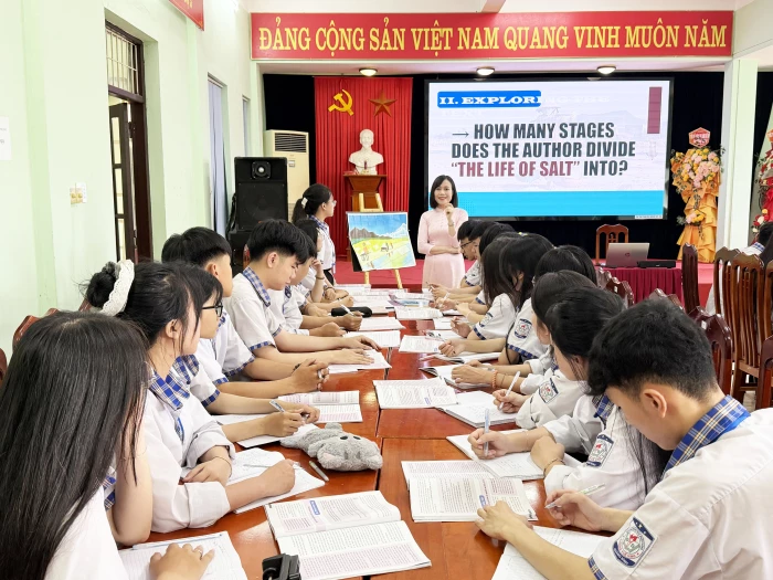 Kết hợp công nghệ và ngoại ngữ, hướng đi mới trong đổi mới dạy học