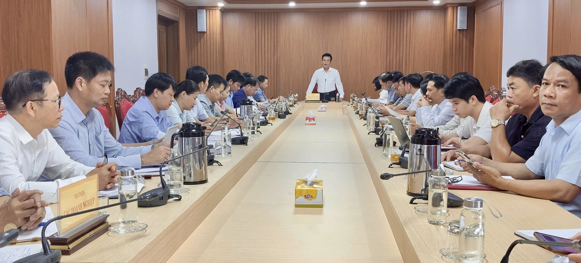 Quang cảnh hội nghị - Ảnh: H.N