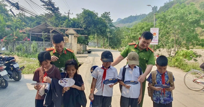 Lan tỏa thông tin pháp luật qua mô hình 'quạt mát'