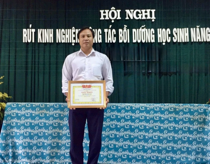 Học theo Bác từ những việc nhỏ