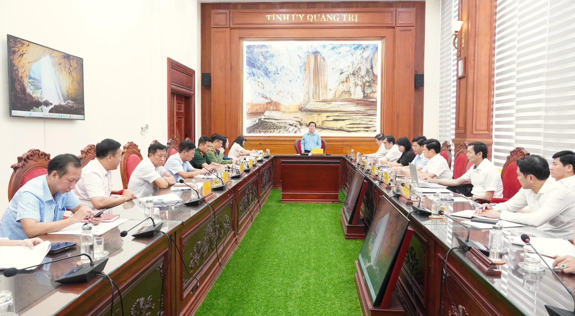 Đồng chí Nguyễn Văn Phương, Bí thư Tỉnh ủy, Trưởng BCĐ phát biểu kết luận phiên họp - Ảnh: Q.V