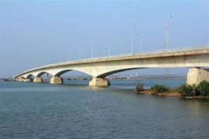 Bản hùng ca sông Gianh