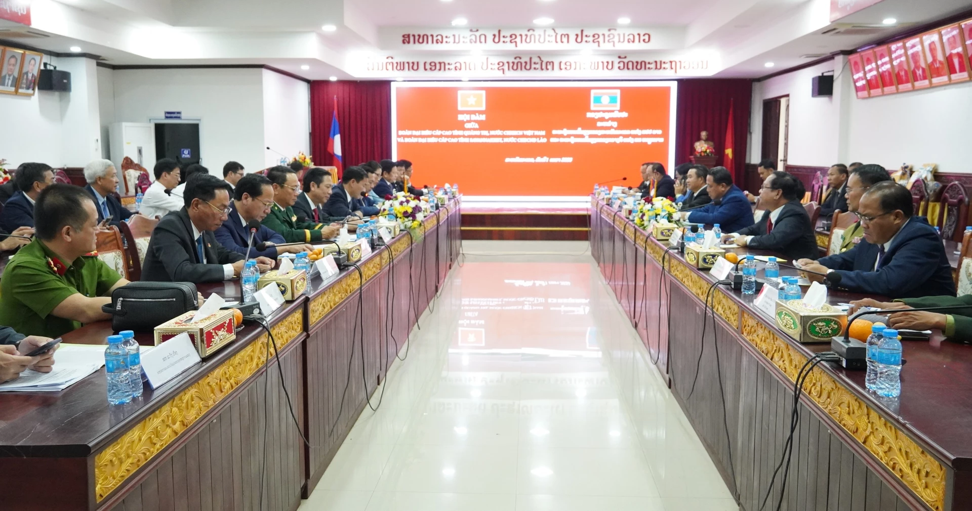 Quang cảnh buổi làm việc - Ảnh: Q.V