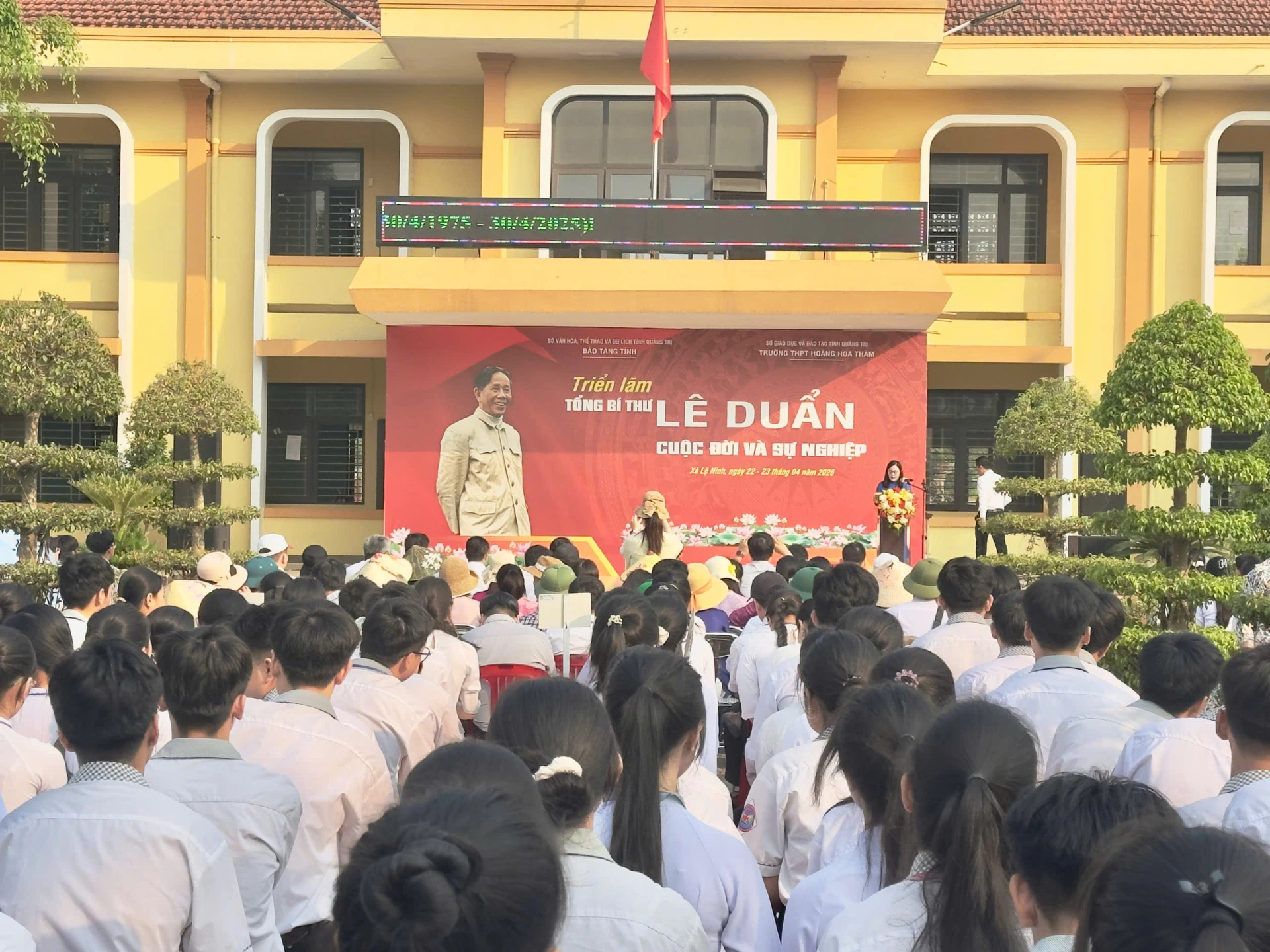 Quang cảnh lễ khai mạc Triển lãm - Ảnh: Thùy Trang