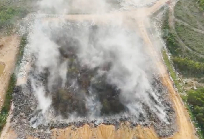 Khẩn trương xử lý triệt để vụ cháy bãi rác ở xã Quảng Ninh