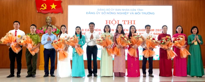 Sở Nông nghiệp và Môi trường tuyên truyền nghị quyết đại hội Đảng các cấp