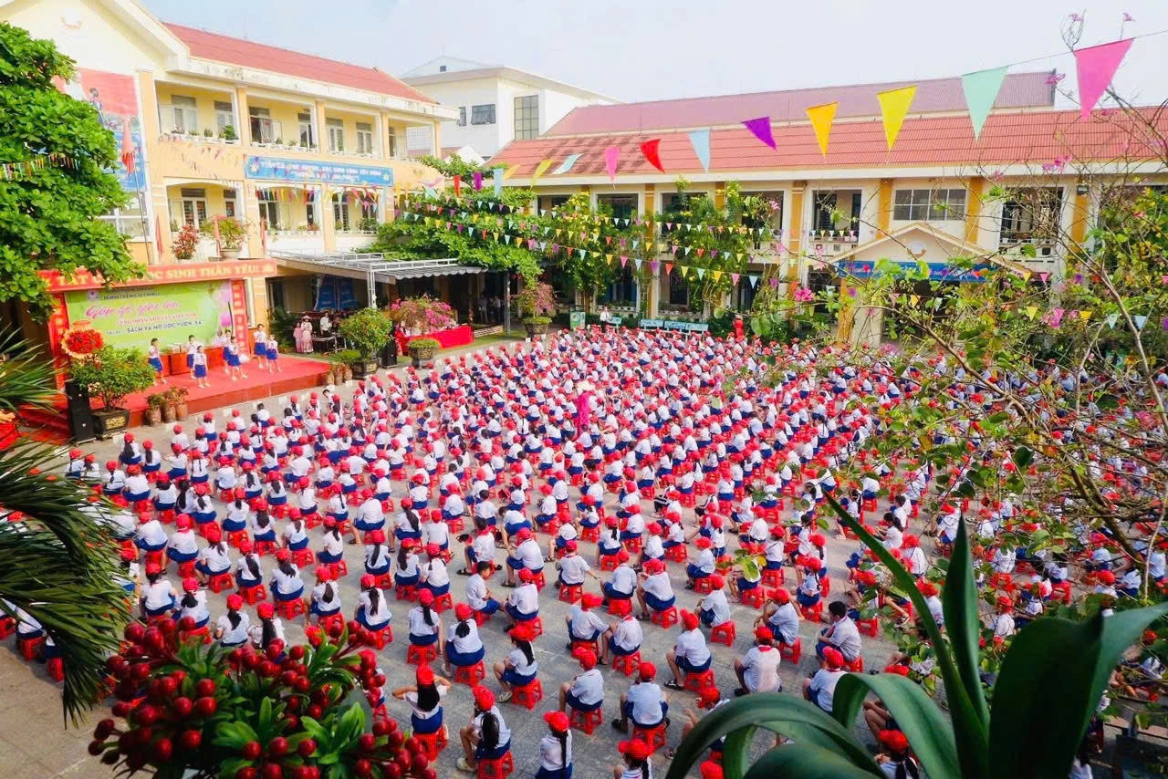 Với sự nỗ lực của các cấp, ngành, thầy và trò các trường học trên địa bàn phường Đồng Hới gặt hái được kết quả toàn diện - Ảnh: P.V