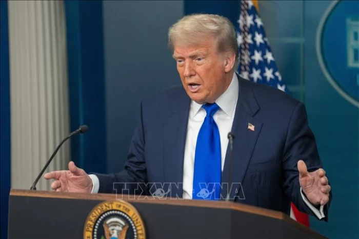 Tổng thống Trump đưa ra cảnh báo mới nhất với Iran về eo biển Hormuz