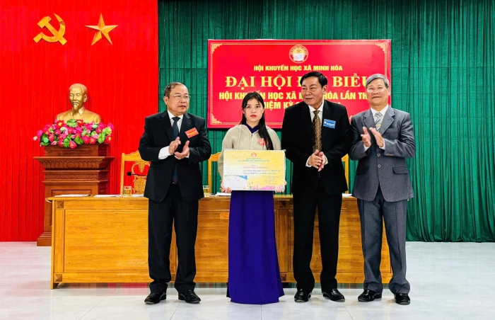 Nỗ lực gây dựng Quỹ Khuyến học