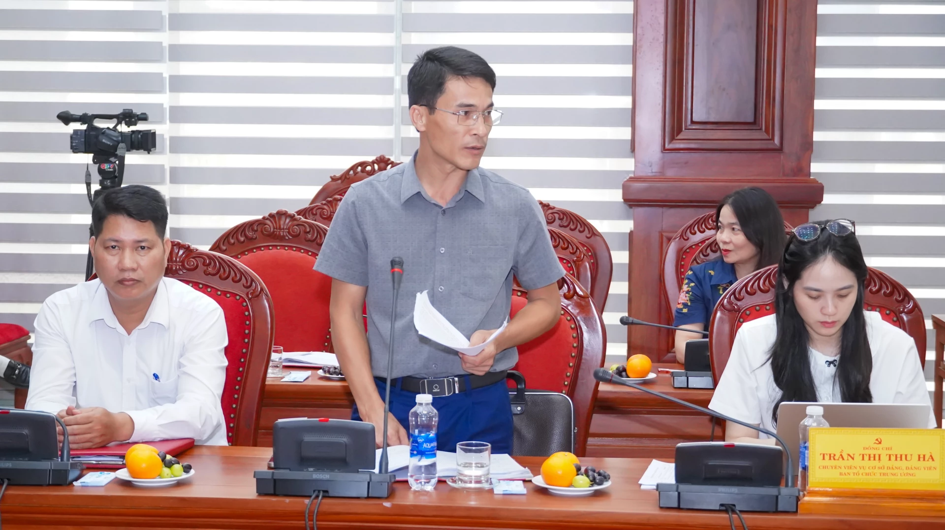 Đồng chí Nguyễn Lương Bình, Trưởng ban Tổ chức Tỉnh ủy phát biểu tại buổi làm việc - Ảnh: N.H