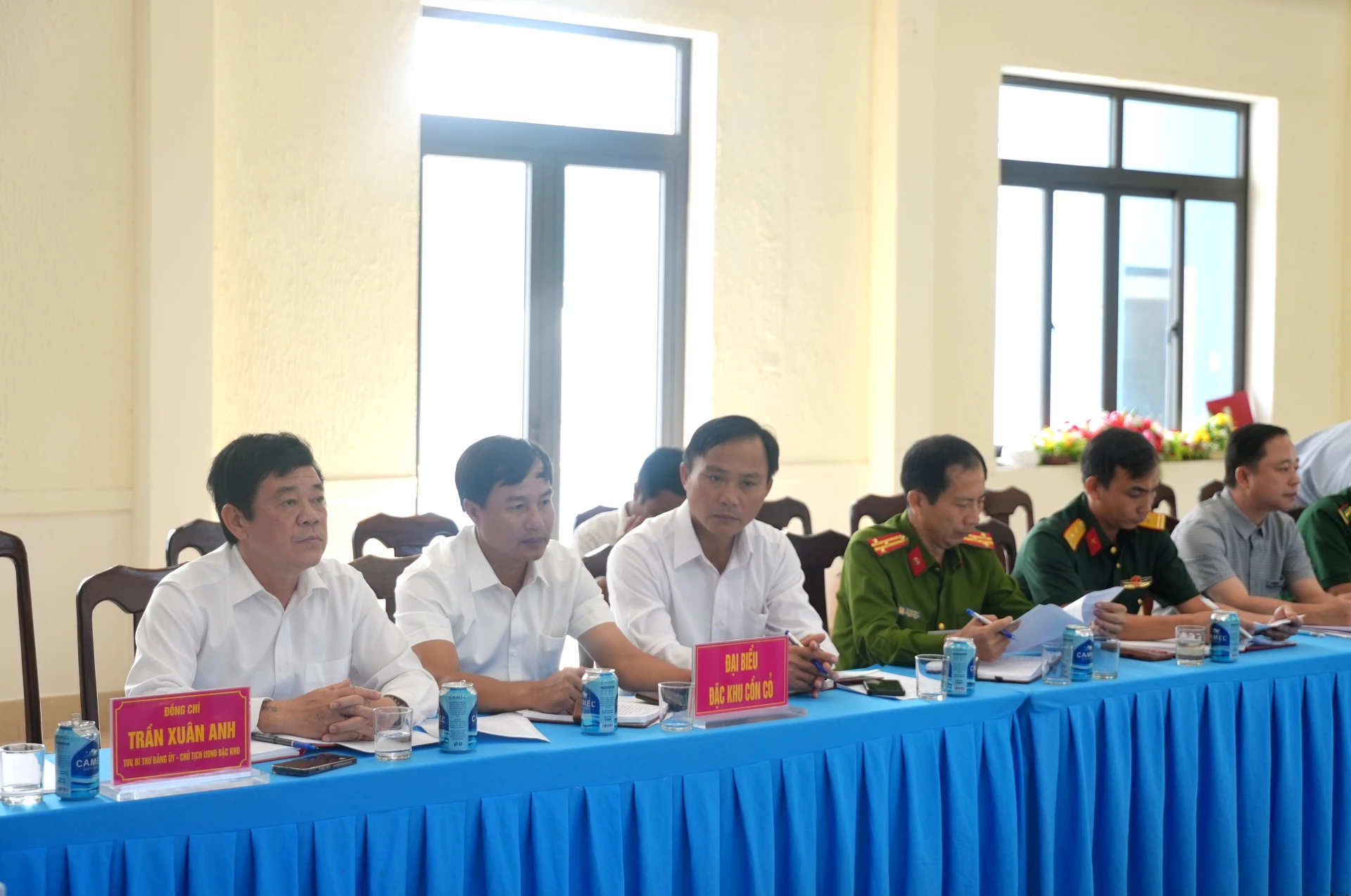 Các đại biểu tham dự buổi làm việc - Ảnh: T.Đ