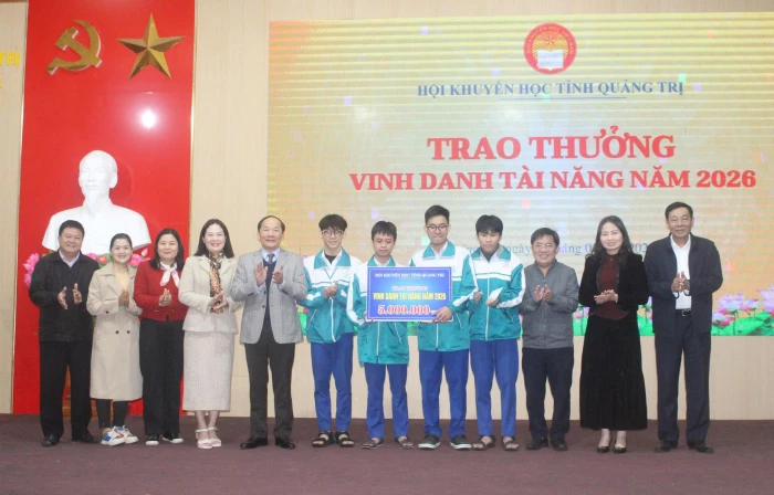 Gieo mầm tri thức, dựng xây tương lai