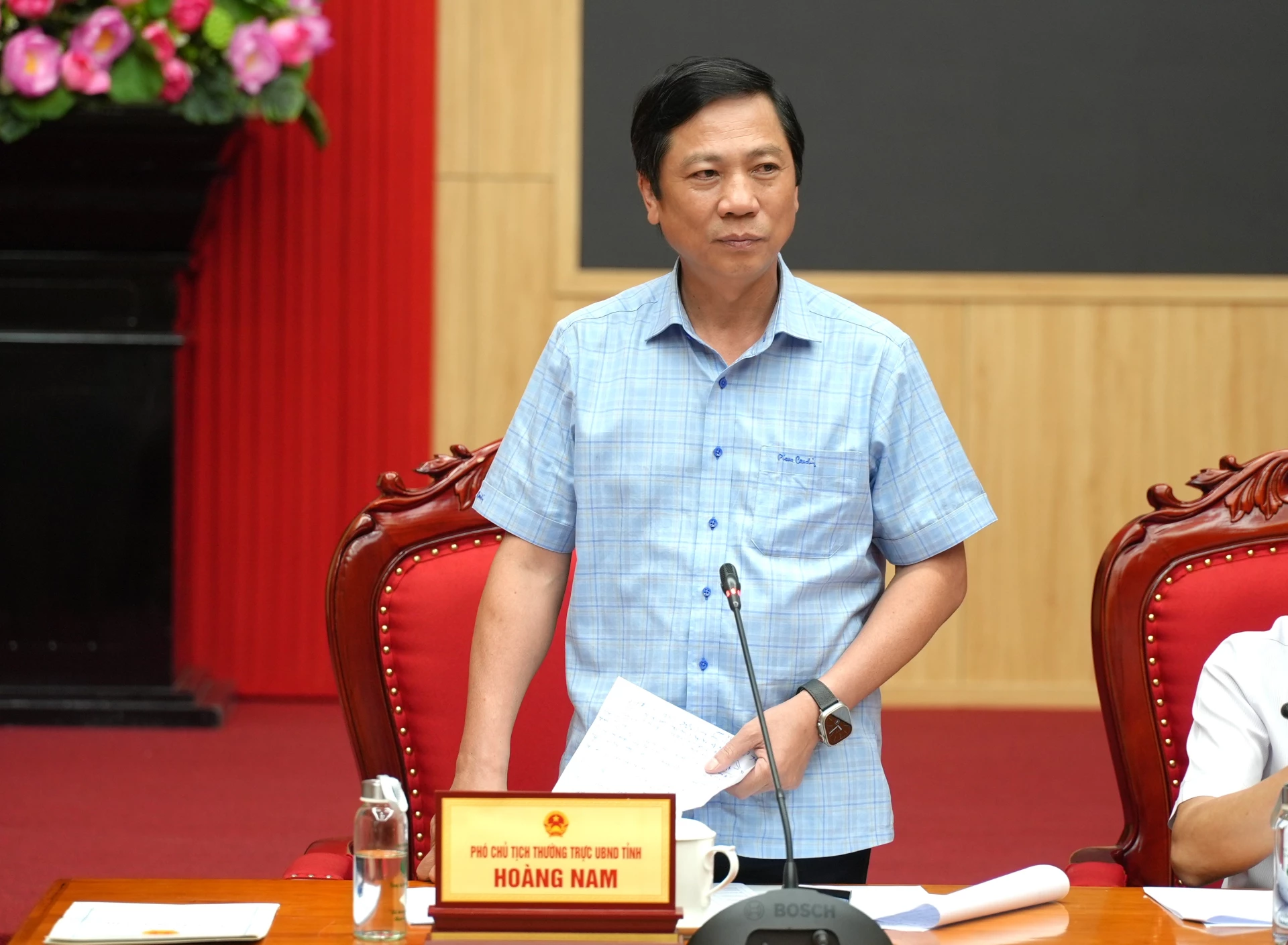 Đồng chí Hoàng Nam, Phó Chủ tịch Thường trực UBND tỉnh phát biểu tại buổi làm việc - Ảnh: T.Đ