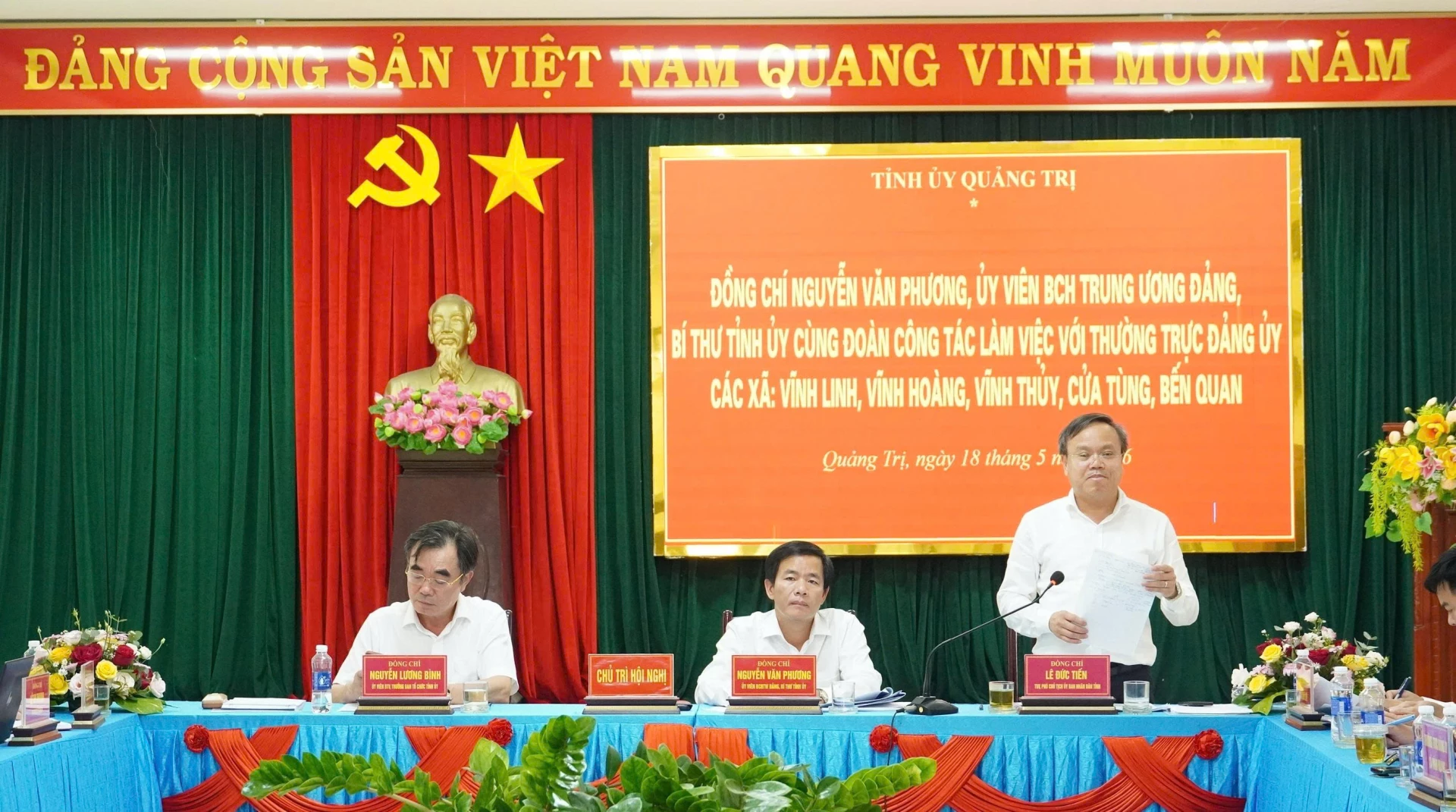 Đồng chí Lê Đức Tiến, Phó Chủ tịch UBND tỉnh phát biểu tại buổi làm việc - Ảnh: Q.V