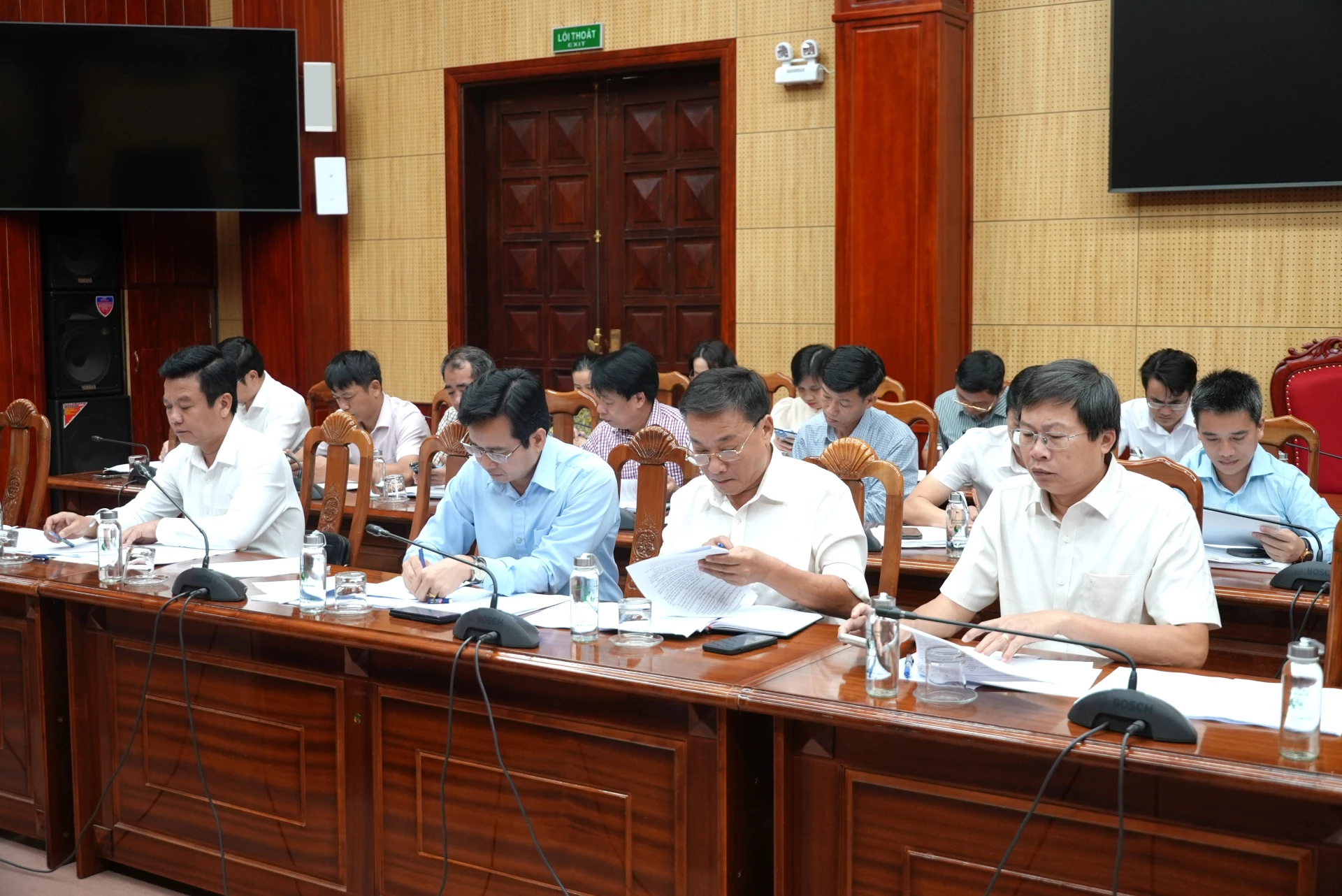 Các đại biểu tham dự buổi làm việc - Ảnh: T.Đ
