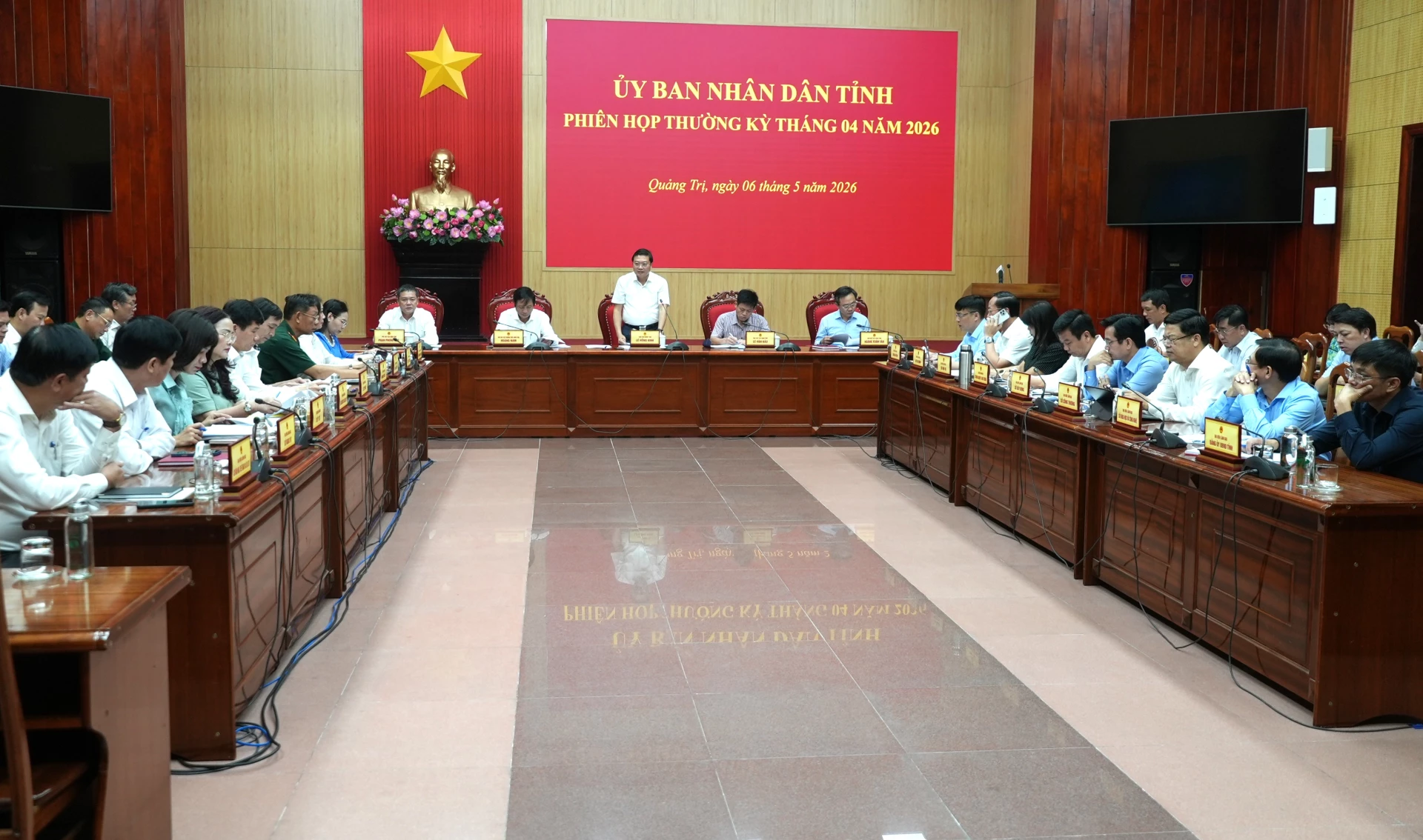 Quang cảnh phiên họp - Ảnh: T.Đ