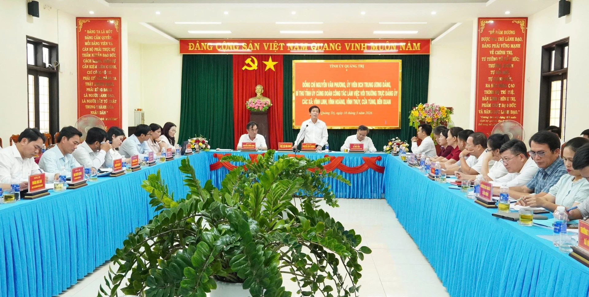 Quang cảnh buổi làm việc - Ảnh: Q.V