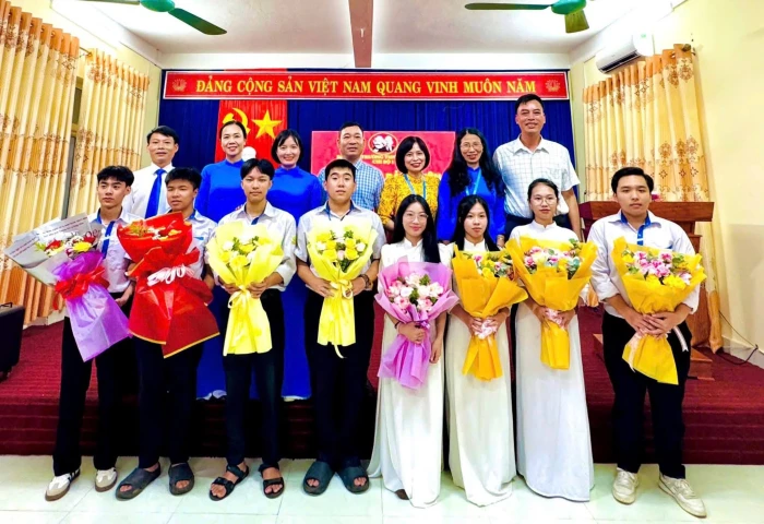 Điểm sáng tạo nguồn đảng viên trẻ