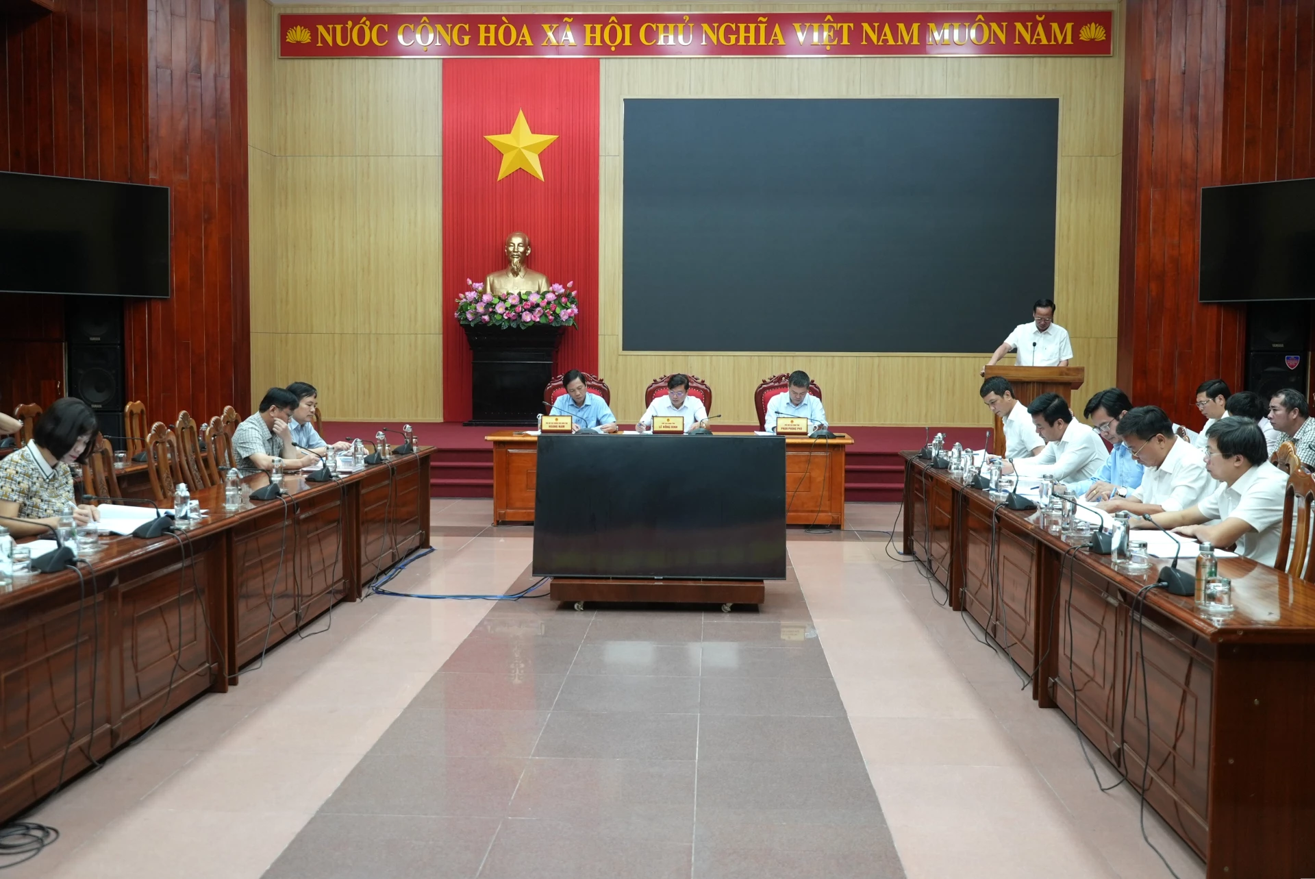 Quang cảnh buổi làm việc - Ảnh: T.Đ