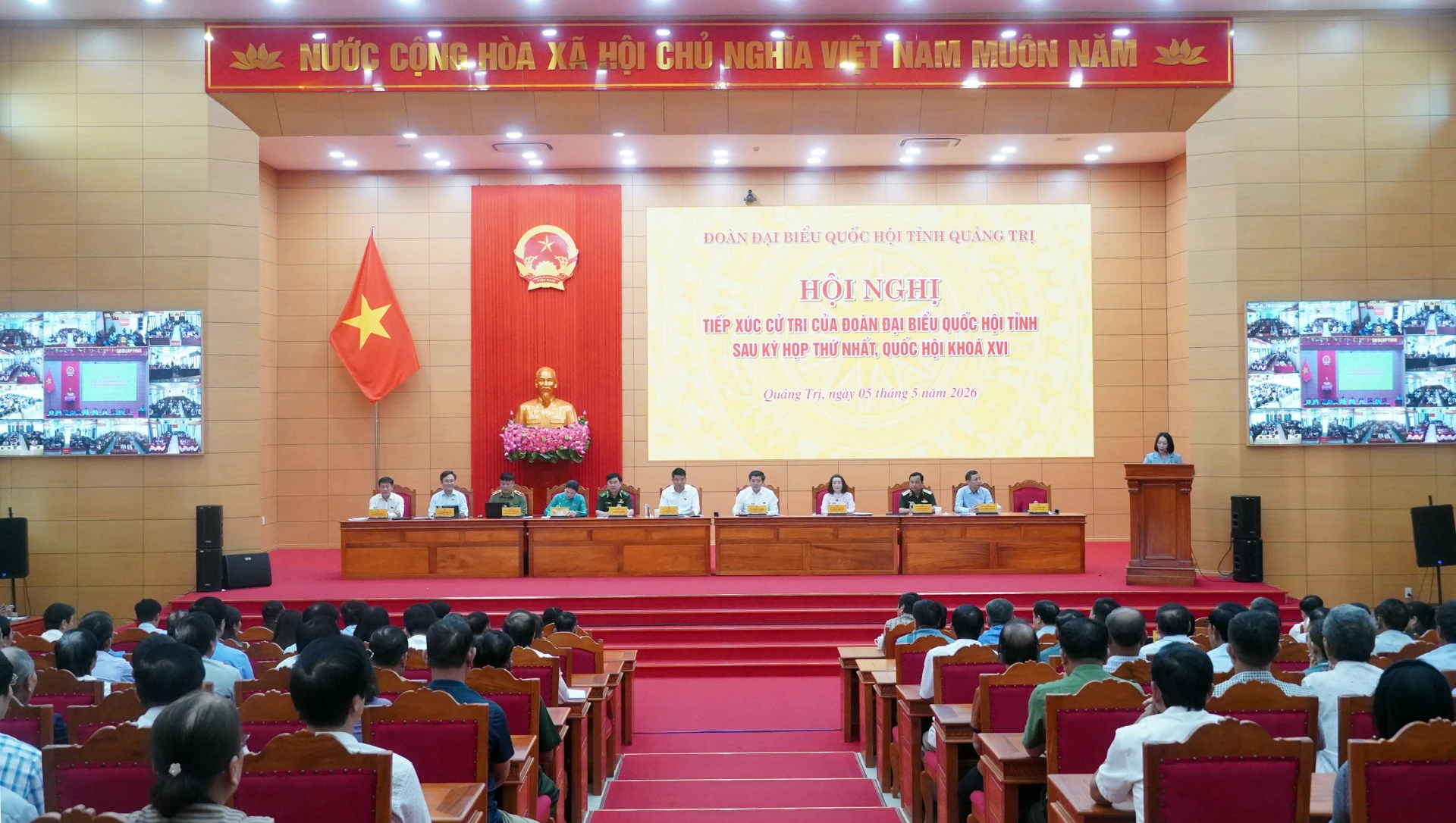 Quang cảnh hội nghị tiếp xúc cử tri tại điểm cầu trung tâm - Ảnh: N.M
