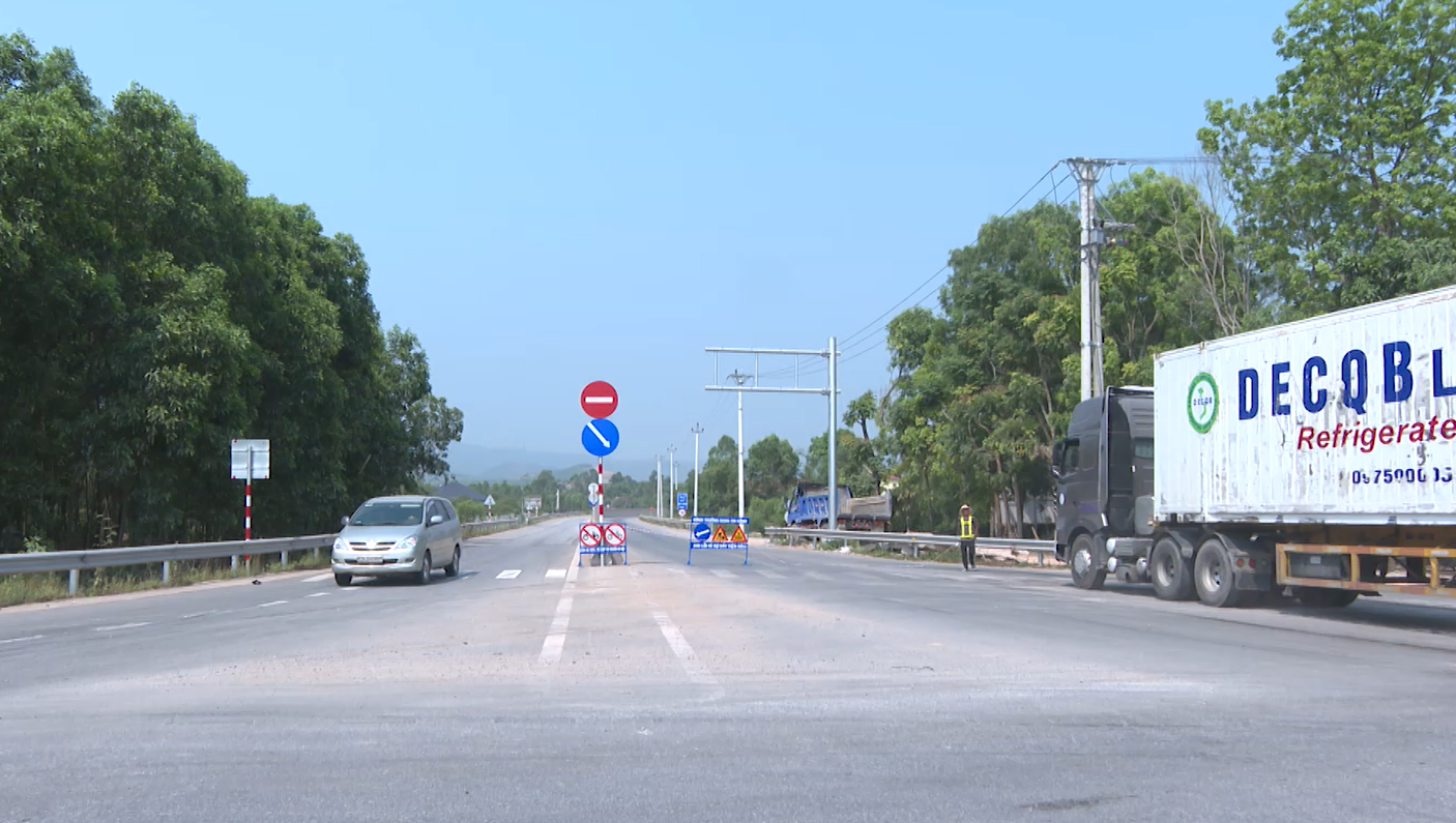 Tuyến cao tốc Bùng-Vạn Ninh-Cam Lộ, đoạn qua tỉnh Quảng Trị sẽ tạm đóng một số đoạn - Ảnh: N.H